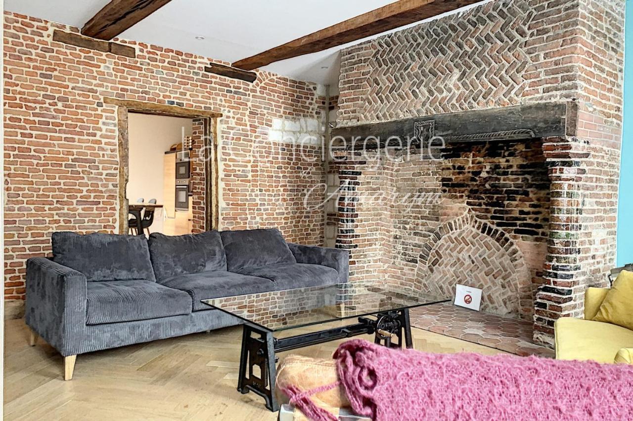 Aa13 - Le Victor Hugo - Sejour D'Exception Dans Un Appartement Historique Ault Exterior photo